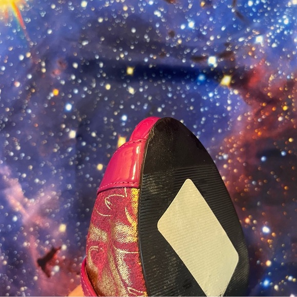 Vintage Pink & Gold Faux Snakeskin Heels - Picture 6 of 13